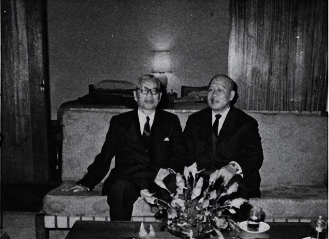 66年白崇禧去世，身下床单被撕得稀烂，蒋介石：他就是个再嫁寡妇