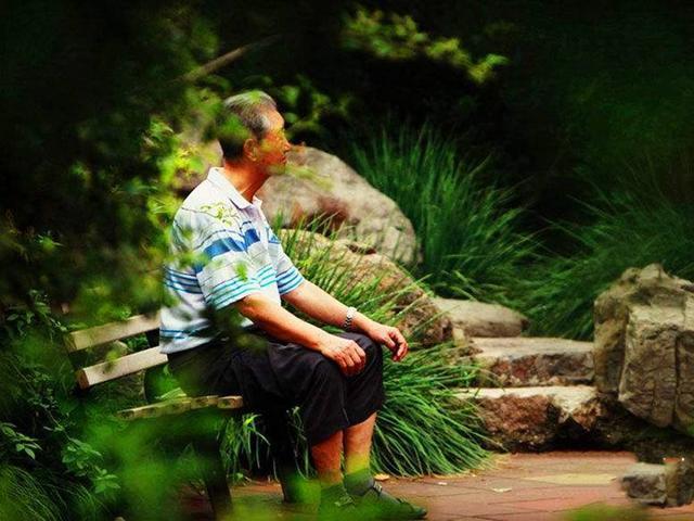 寿命“藏”在脸上？长寿的人脸上或会有这4个特征，占一个也恭喜