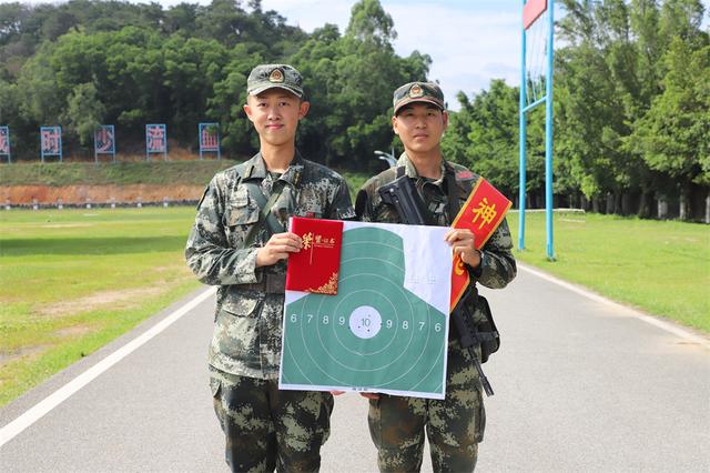 武警新兵团组织首次实弹射击训练