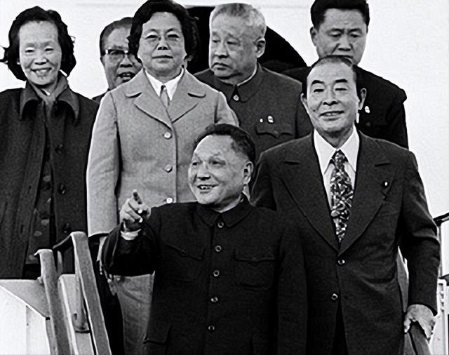 1978年日本记者刁难：钓鱼岛属于哪国，邓小平巧妙应答令人佩服