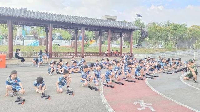 问题少年心理成长军事化管理学校(管理问题少年的学校)(图9)