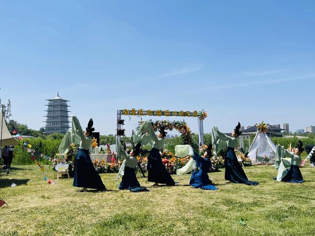 ���ʻ��Ȥ���ģ�����԰��һ�����˲�ͣ