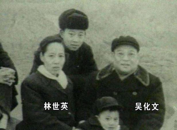吴化文率部起义，攻占南京总统府，粟裕急调24军入南京将他替换