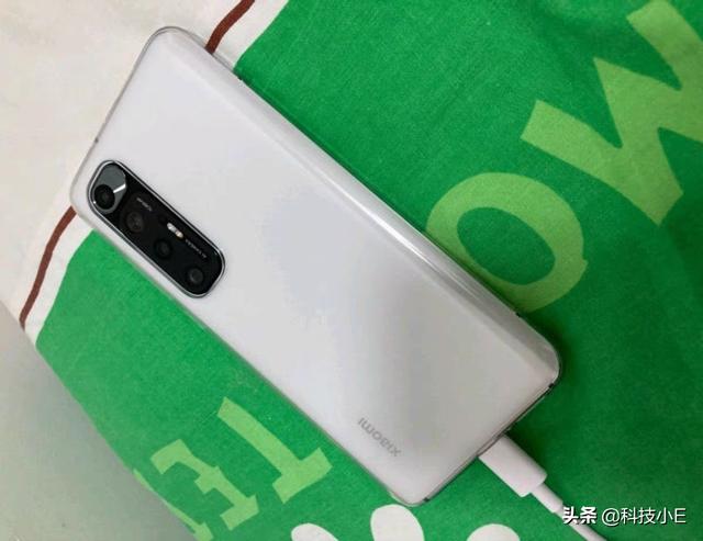 从3499跌至2299元，哈曼卡顿+无线充电，这才是真香骁龙870手机