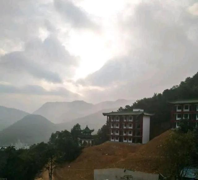你知道寺院義工嗎？記錄我的十一天寺院義工生活