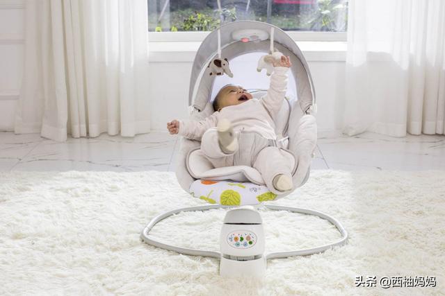 电动摇篮真的能让孩子秒睡吗？孩子睡摇篮有利也有弊