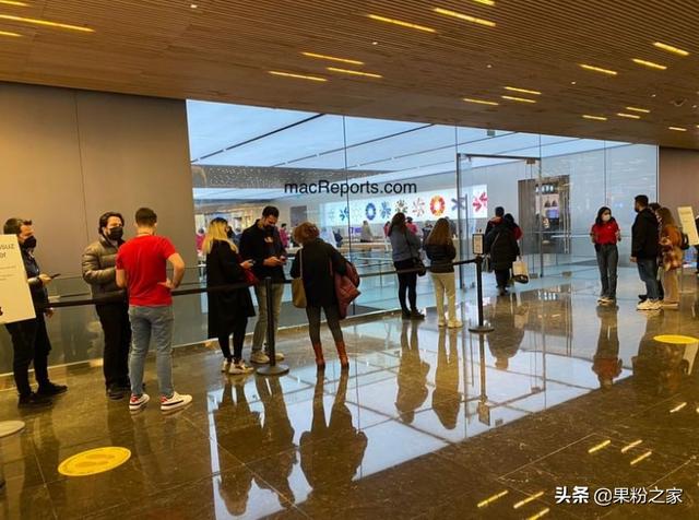 iPhone 13价格一夜飙升千元，网友：雨我无瓜