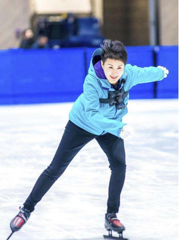不会短道速滑的不是好演员？张凯丽的完美人生也曾险些留下污点