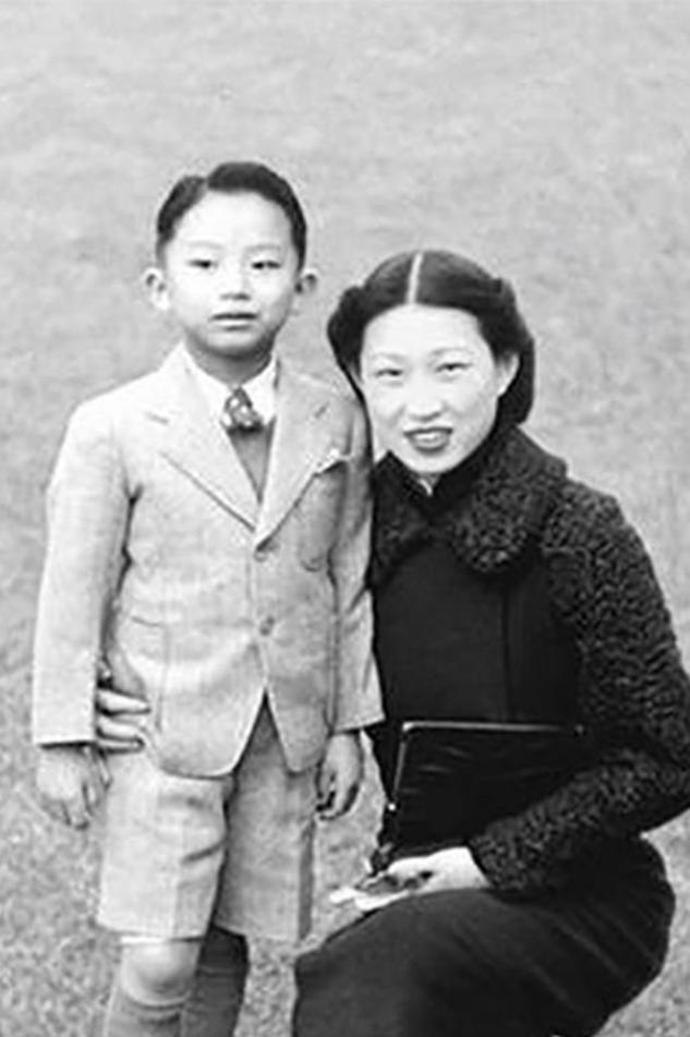 1994年张学良唯一活着的儿子回国，飞机上请人照顾：64岁不会汉语