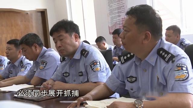 16年浙江一服装工人月资金交易上亿，引警方怀疑，调查牵出惊天案