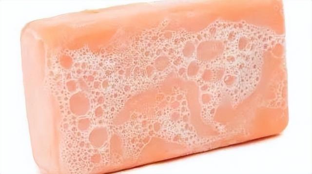 《肥皂洗万物？花花绿绿的肥皂是怎么做出来的？强迫症速进》