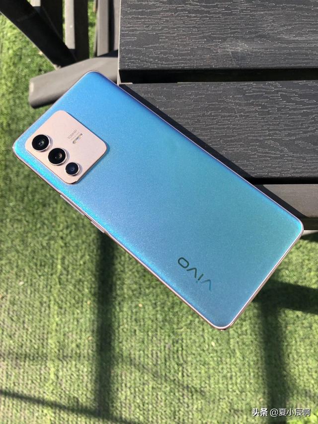 vivo S12 Pro上手体验，外观、拍照、手感俱佳，缺点也很明显