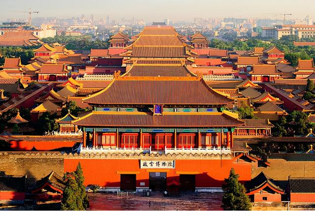 故宮的露陳墩是幹啥的，它上面曾擺放青銅器，目前只剩下一件孤品