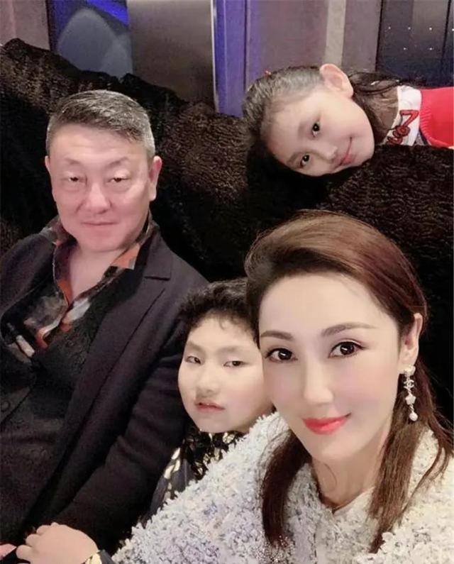有孩子的家庭都充满了欢笑，那是上帝赠予最珍贵的宝……全文