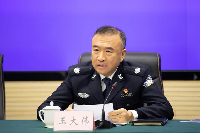 辽宁警虎王大伟落马，三任公安厅长前“腐”后继