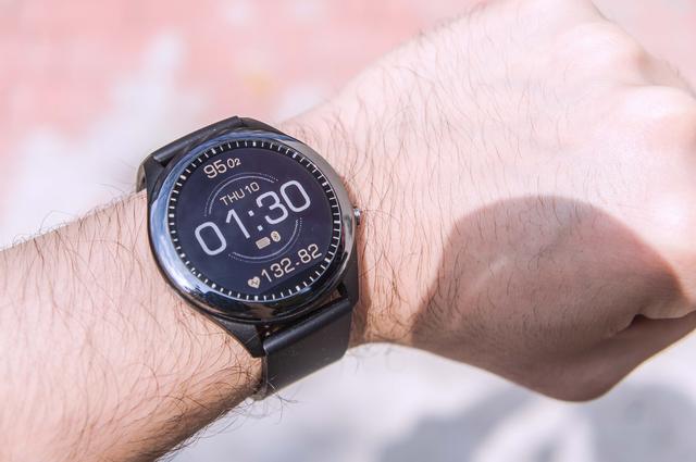 给自己请个健康管家！华硕VivoWatch SP智能手表