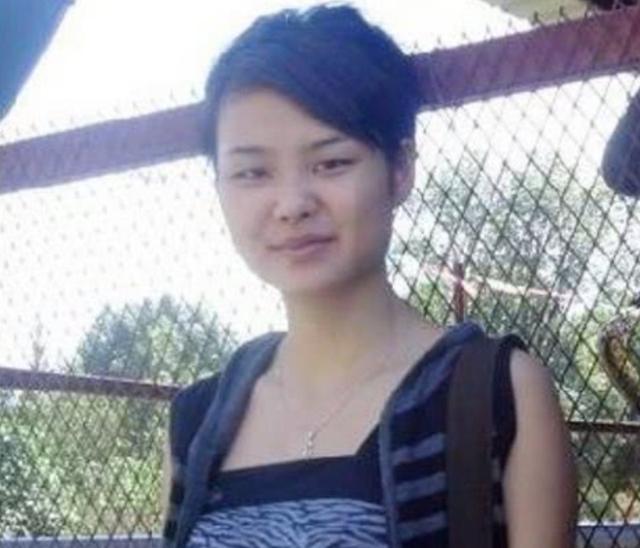 2009年湖北女服务员因不堪受辱，失手杀死镇招商办主任，有罪免处