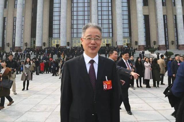 英语“取消”主科地位？教育部回应了！北方率先实行