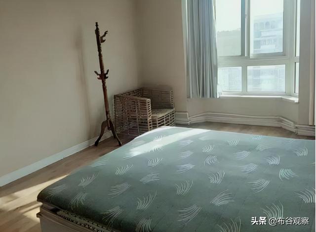 深圳“包租婆”，坐拥九栋楼月入160万，网友：必须一查到底