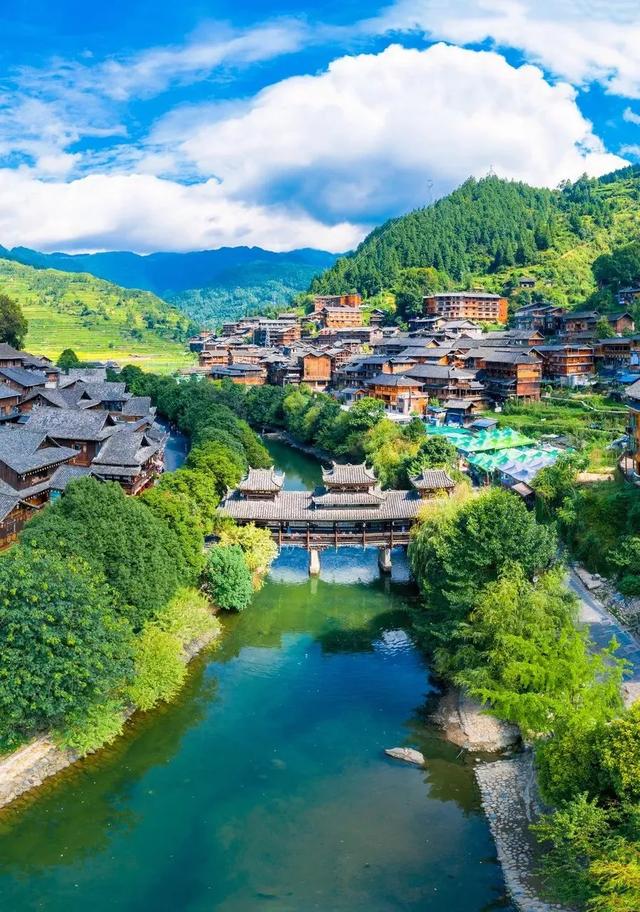 貴州！霸占700項非遺，溫泉當水喝，連聯合國都來朝聖！力薦
