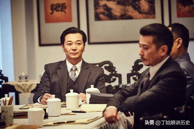 张国焘叛逃之后，周总理找他谈了一个通宵：中央给你三条路供选择