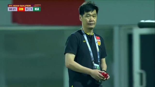 国足1-1沙特背后：逼平不仅靠运气，李霄鹏3次换人喜忧参半