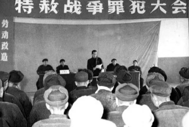 1973年杜聿明参观毛主席旧居，宋希濂拉住他袖子：我们不进去了吧
