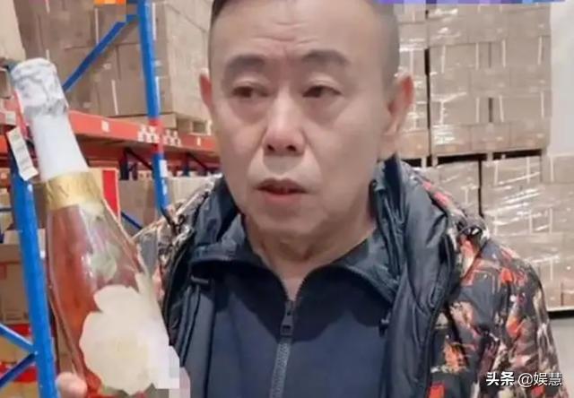 潘长江被央视点名，放出其夸大宣传片段，还有“潘叔劝嘎”名场面