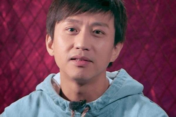 邓超：把丈母娘当成亲妈孝顺，街头混子改邪归正，登上人生巅峰