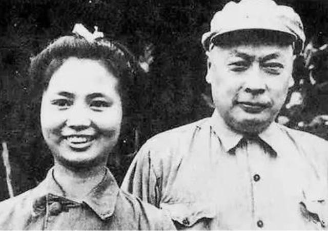 1972年陈毅逝世，毛主席现身追悼会，一举动让张茜泪奔：怎么敢当