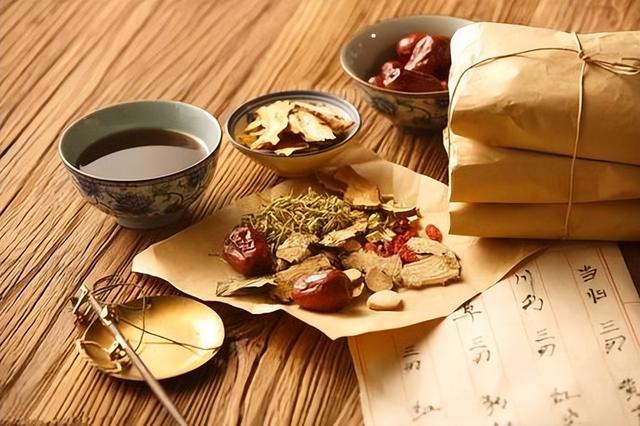 白天心神不安，晚上虚烦睡不着！肝血虚损，来碗安神汤一觉到天亮
