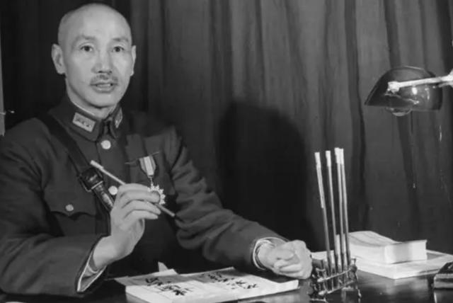 “云南王”卢汉晚年：捐光房产，1974年病逝前，家人提了一项请求