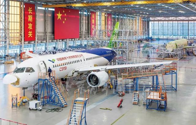 中国C919客机接受国际订单，让波音懊悔：将失去3万亿中国市场