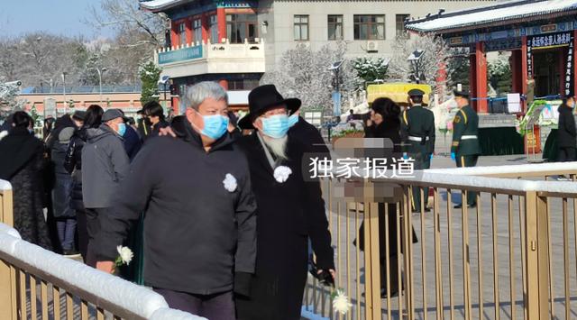 李光羲告别仪式曝光！李双江携妻子精神足，杨洪基陈铎表情沉痛