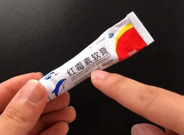 为什么会长老人斑？红霉素软膏能去除掉老人斑？医生：请尽早了解