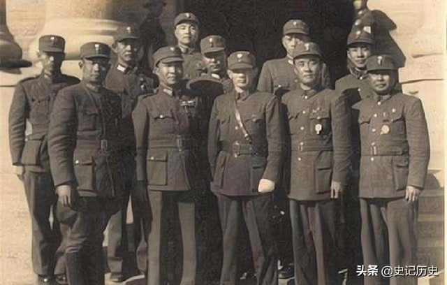 1949年一国民党副师长被我军俘虏，却淡定回答：我是中央军委的人