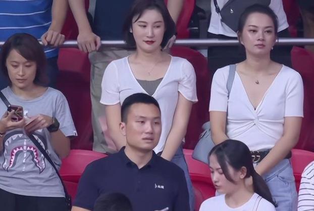 [微信赤兔瞄渠道]，空姐王心怡个人资料