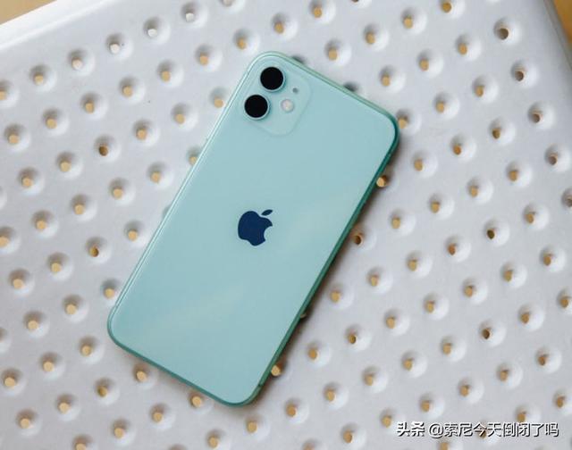 iOS15.5RC和iOS15.5正式版差不多，iPhone11续航和信号简直逆天