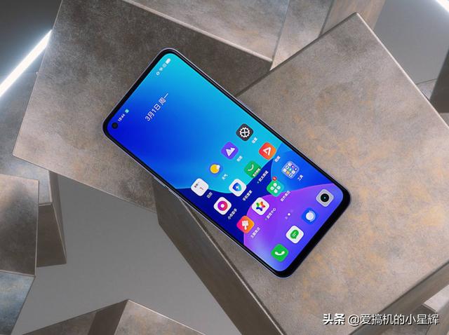 从3399跌至2099元，12GB+256GB+120Hz，5nm芯片旗舰手机加速退场