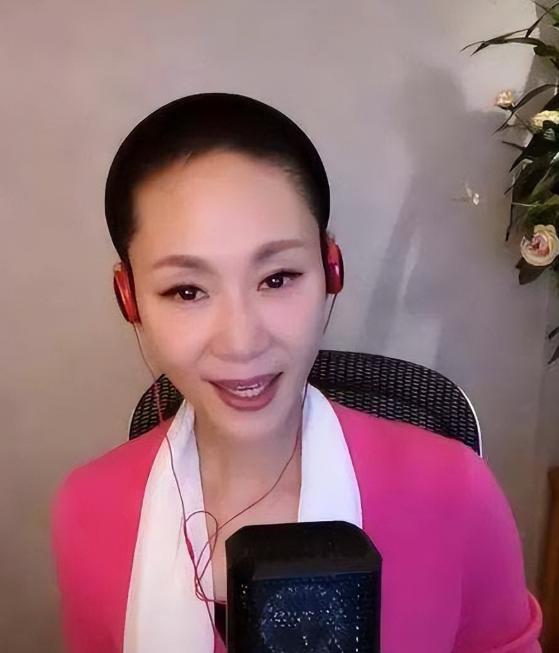 53岁于文华与二婚老公（二婚嫁未婚小伙）(60)