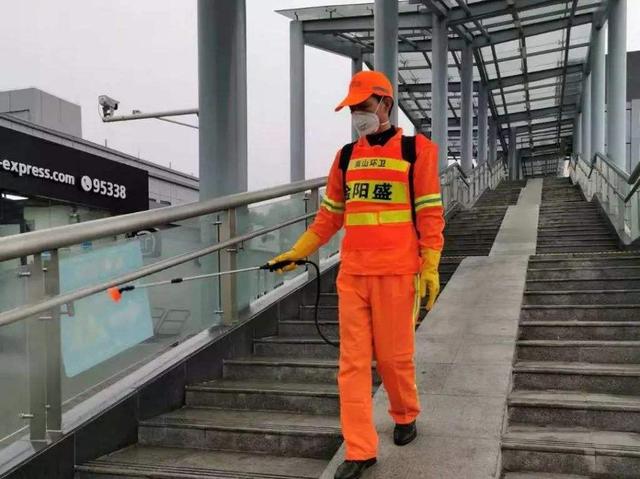 深圳刚解封，不少年轻人和农民工一样选择回家？啥情况