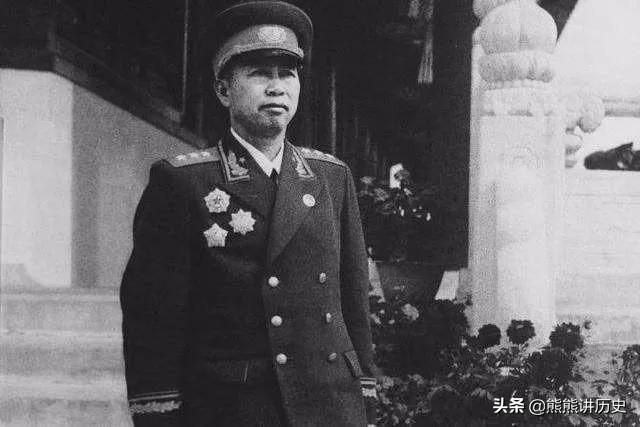 从福建走出来的三位杰出战将，任职海军司令，空军司令，总参谋长