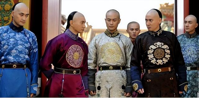 为什么康熙刚死，雍正就将宜妃赶出宫？百年后才知道原因
