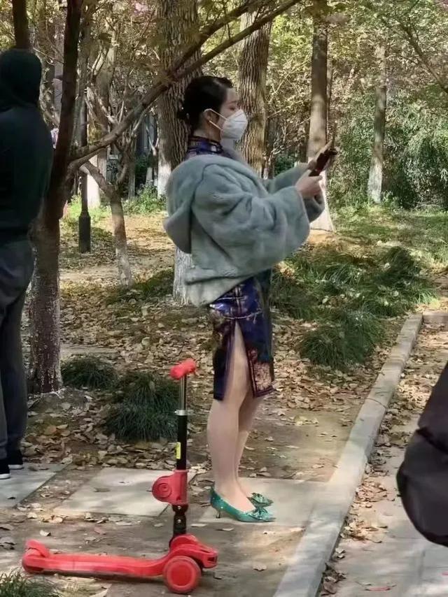 上海人做核酸，堪称时装秀