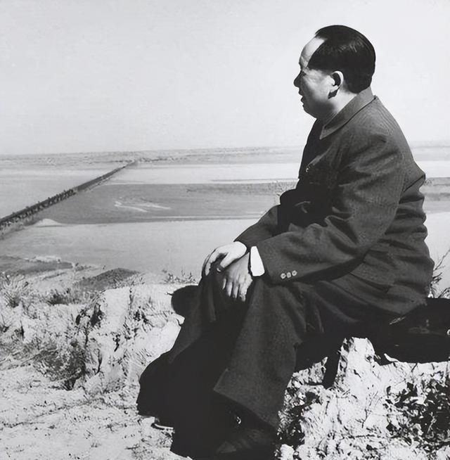 1950年，张治中按周总理指示，暗中相见蒋经国，为何？