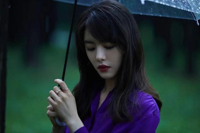 演技好、业务能力强，却捧不红的8位女星，杨幂张艺谋也带不动