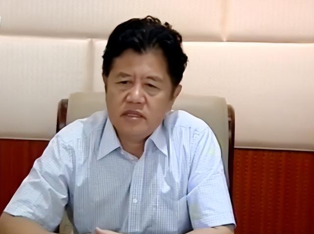 2022年“云南首虎”黄毅被查，身居省委常委10年，曾痛批秦光荣