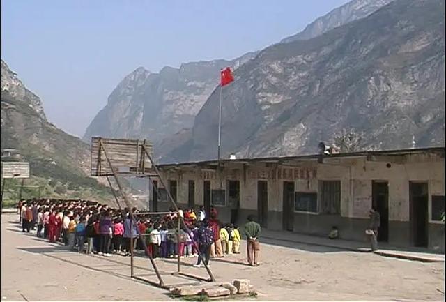 三峡“钉子户”张秉爱：全村搬迁就她不走，她有何苦衷？