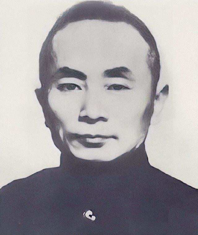 蒋经国如何掌握特务组织？中统元老流放美国养鸡，军统毛人凤更惨