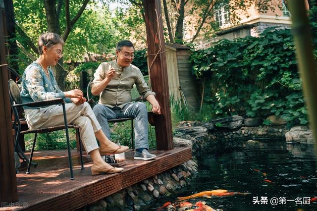 建议中老年人：生活别太节俭，6种“高蛋白菜”要多吃，营养健康